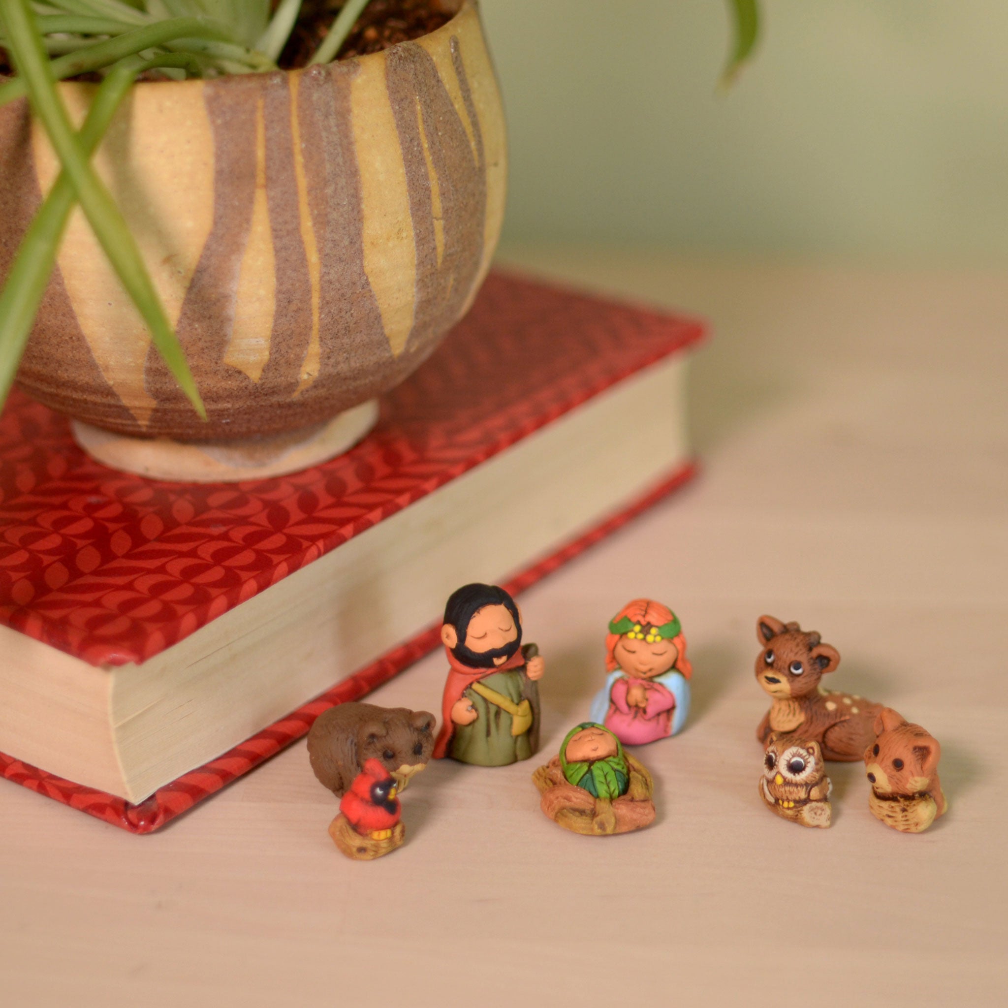 Woodsy - Mini Nativity Set of 9, 1"H
